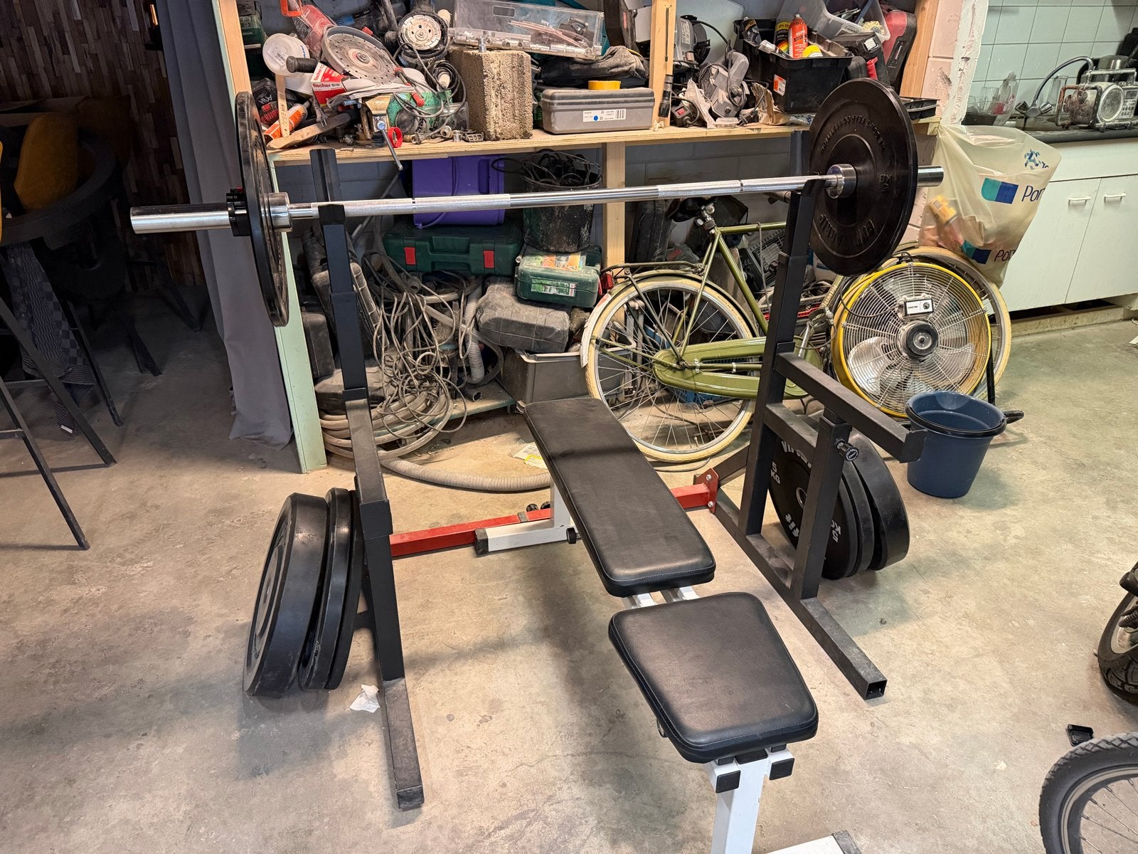 Squatrack met halterbank en gewichten, Ophalen, Gebruikt, Krachtstation, Armen