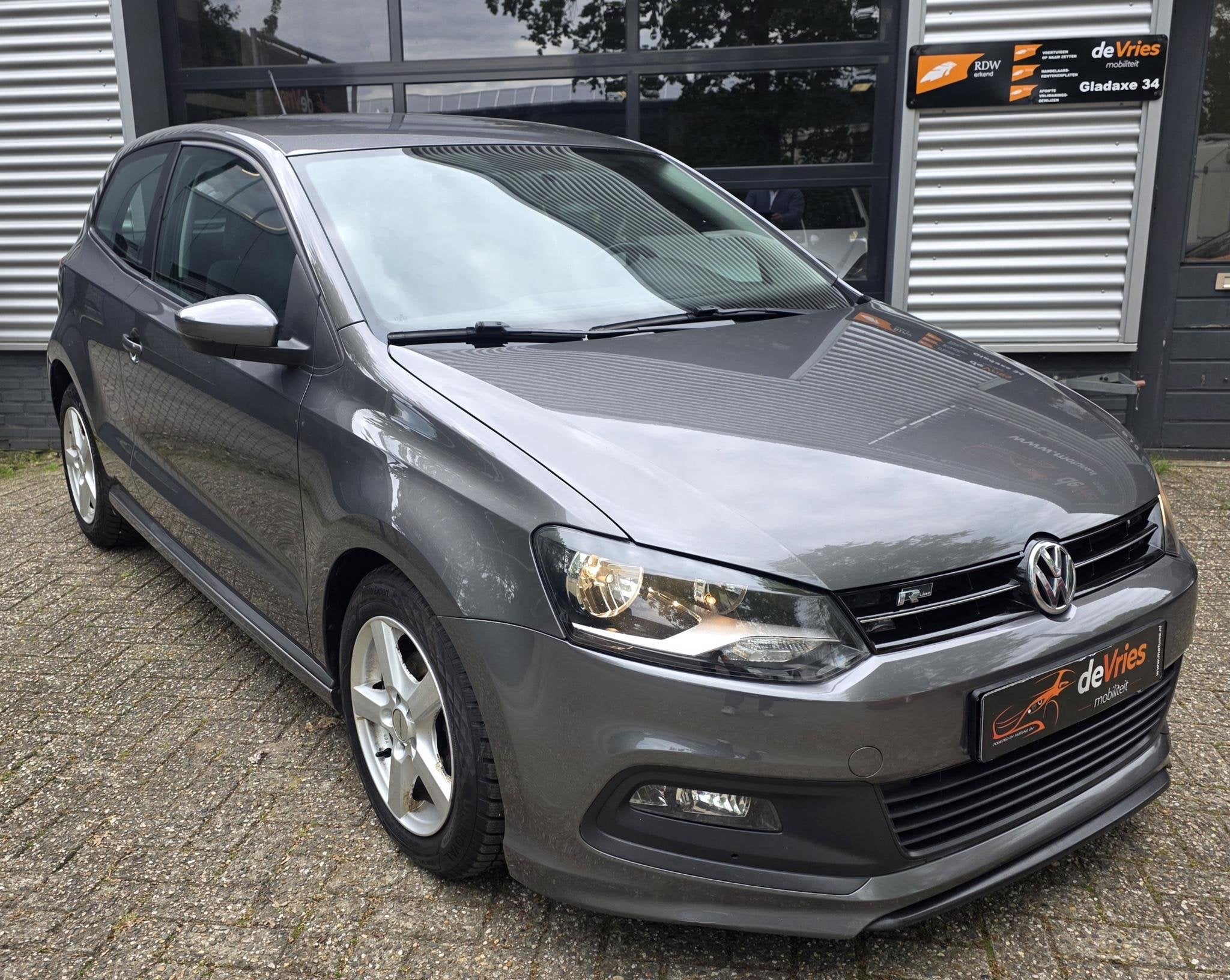 Volkswagen Polo 1.2 TSI R-Line Edition *CLIMA-APK-LMV*, Voorwielaandrijving, Euro 5, Stof, Gebruikt