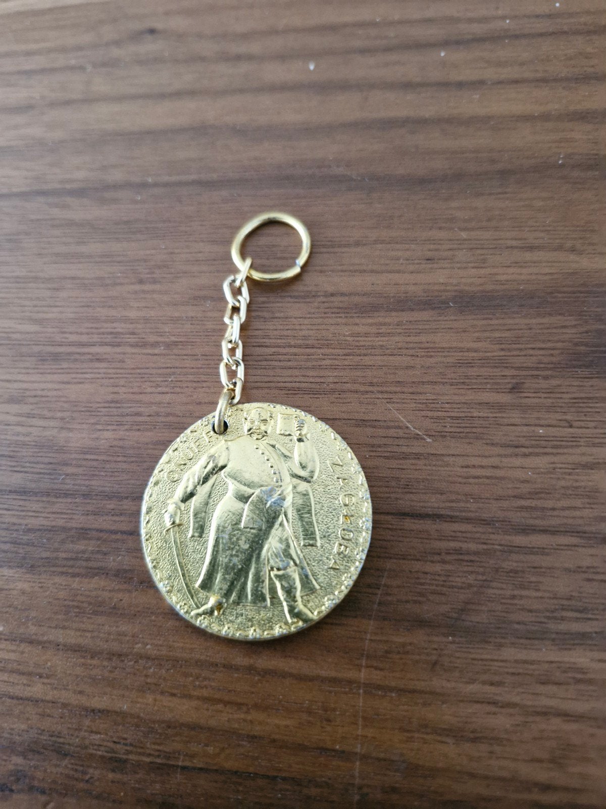 108 Vintage Goudkleurig Sleutelhanger met Medaille, Ophalen of Verzenden, Gebruikt, Overige typen