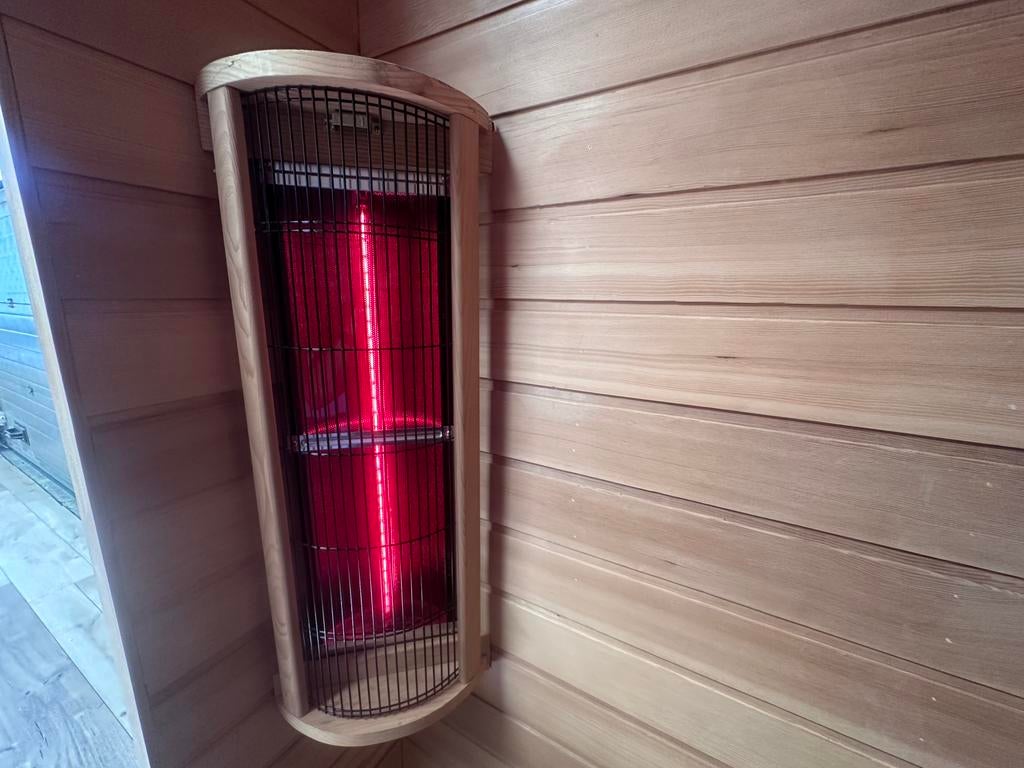 COMBI SAUNA INFRAROOD MET OPGIETKACHEL GRATIS BEZORGD! 🚚, Ophalen of Verzenden, Zo goed als nieuw, Complete sauna