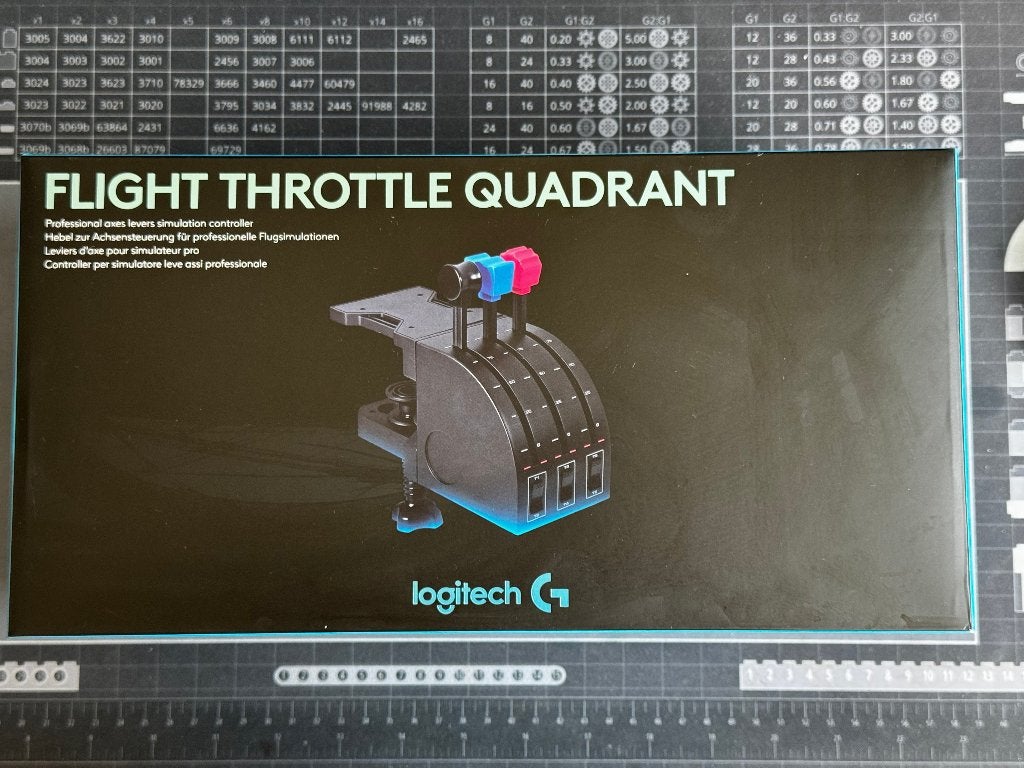 Logitech Flight Throttle Quadrant, Computers en Software, Joysticks, Zo goed als nieuw, Ophalen of Verzenden