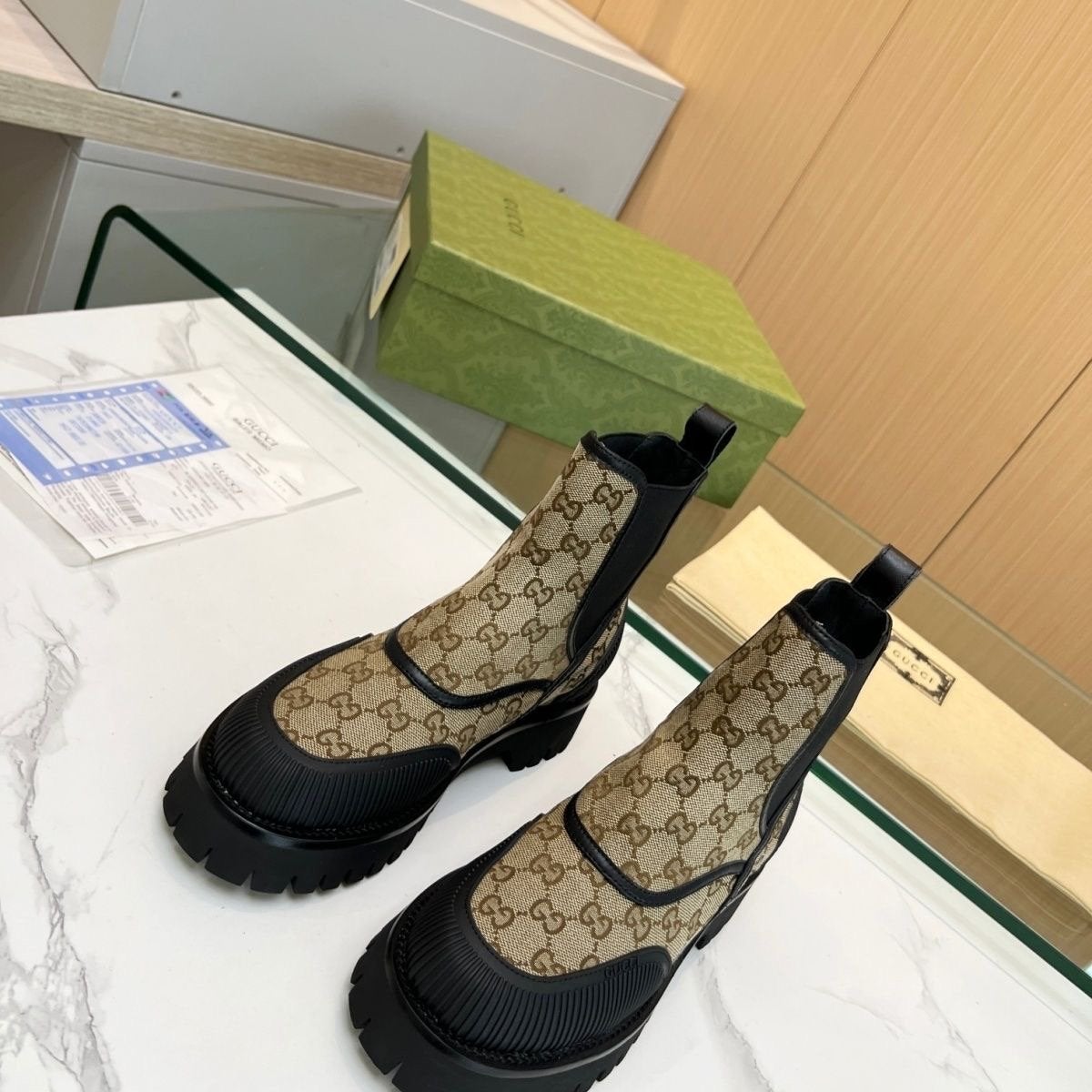 Gucci Laarzen met GG-patroon 36-42, Ophalen of Verzenden, Nieuw, Bruin, Lage of Enkellaarzen