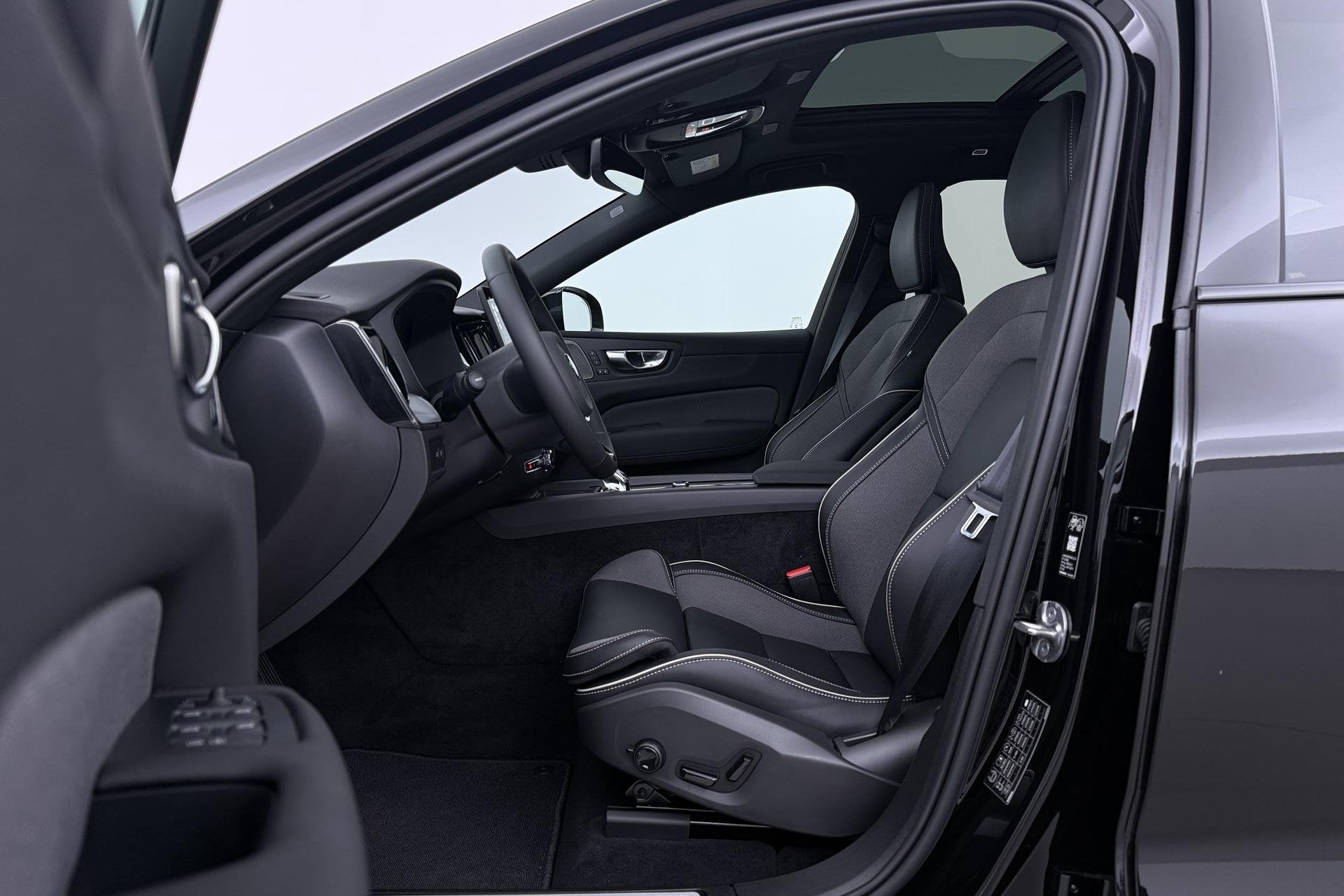 Volvo XC60 T6 Plus Black Edition | Harman/Kardon | Panoramad, Automaat, Gebruikt, Euro 6, 4 cilinders