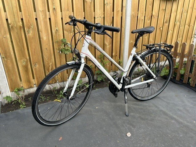 Damesfiets Giant hybride 18 versnellingen, Ophalen, Velgrem, Versnellingen, Giant