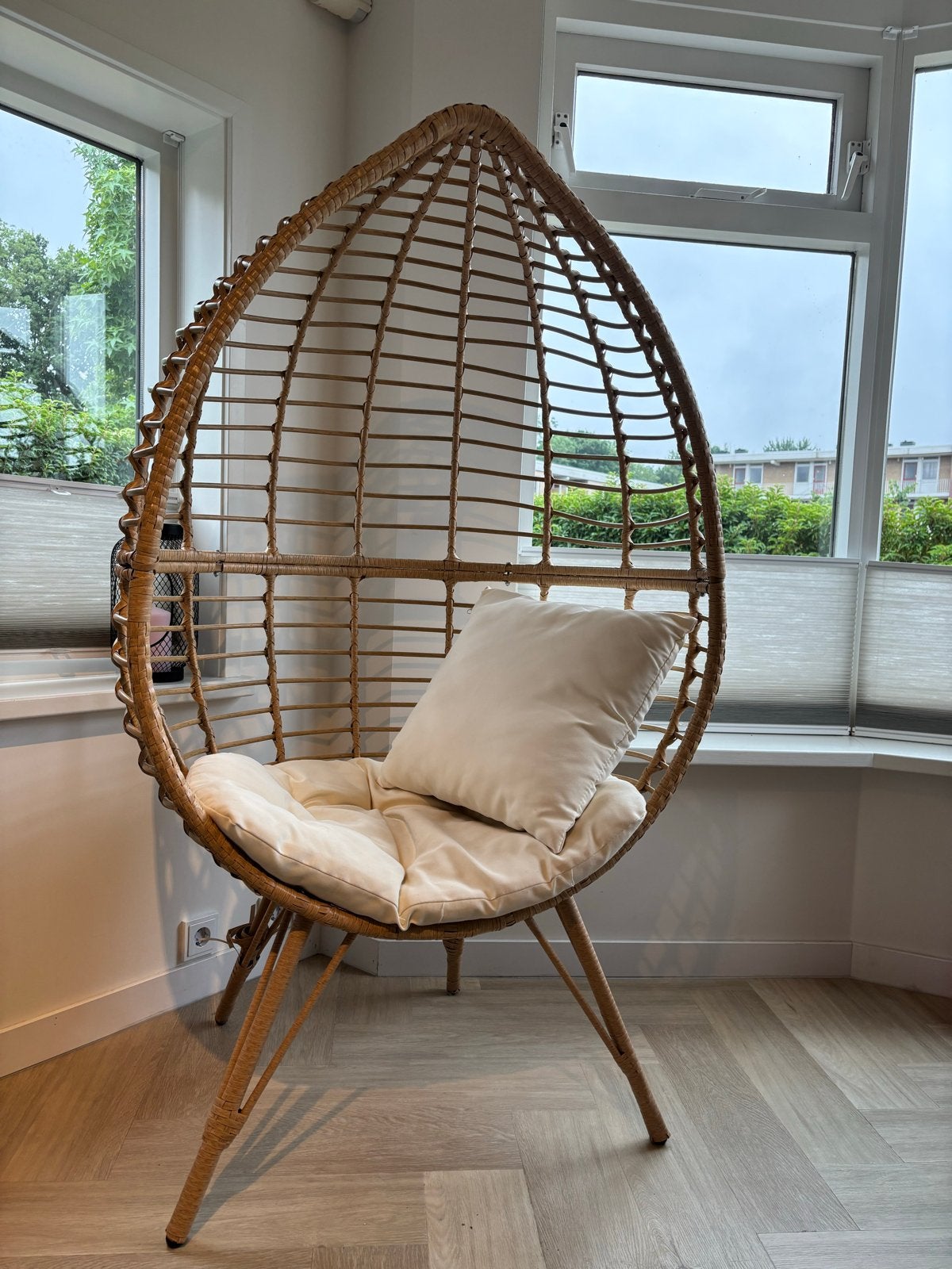 Egg chair / eistoel met kussens Xenos, Huis en Inrichting, Ophalen, Gebruikt, Overige kleuren, Eén