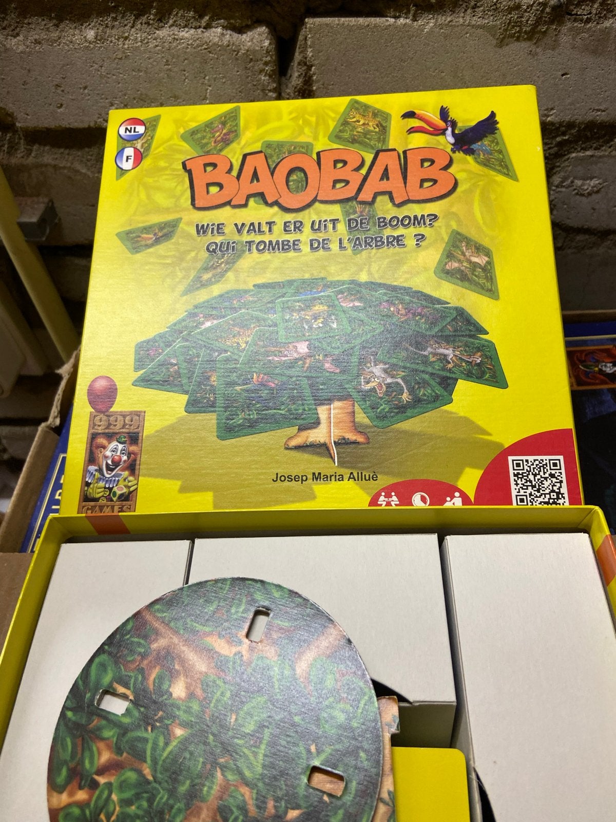 Baobab bordspel - Wie valt er uit de boom?, Drie of vier spelers, Ophalen of Verzenden, Zo goed als nieuw