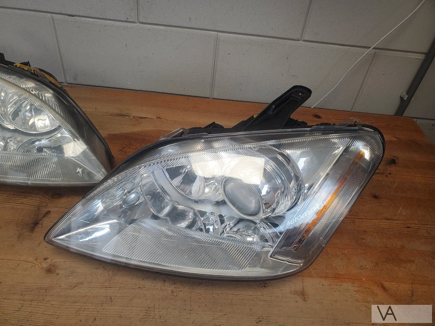 Ford Focus C-max c max 2003 tot 2007 xenon koplamp €150 /st, Gebruikt, -, -, Ophalen of Verzenden