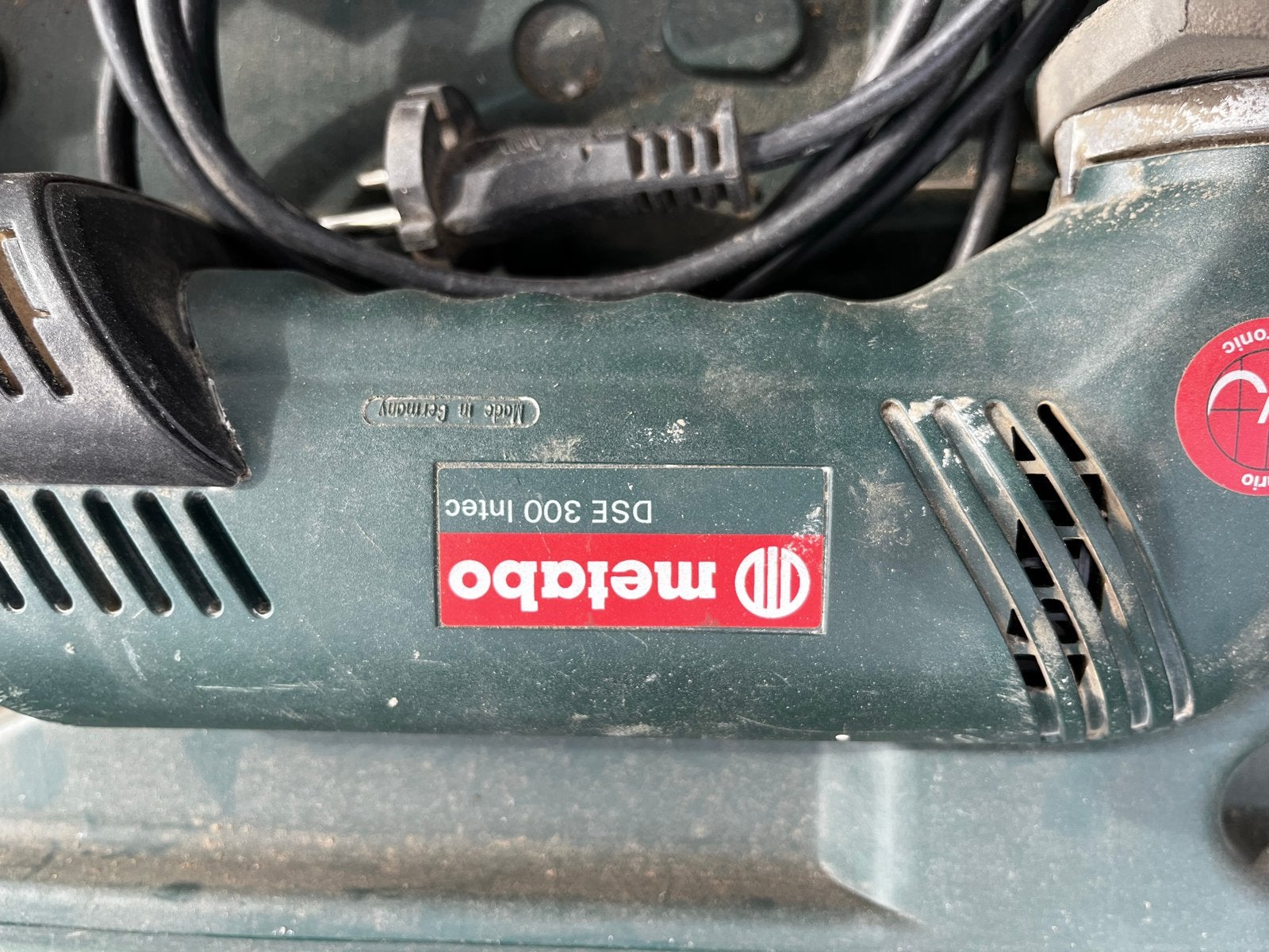 Metabo DSE 300 Intec Vlakschuurmachine met koffer, Doe-het-zelf en Verbouw, Ophalen, Zo goed als nieuw, Minder dan 600 watt, Vlakschuurmachine