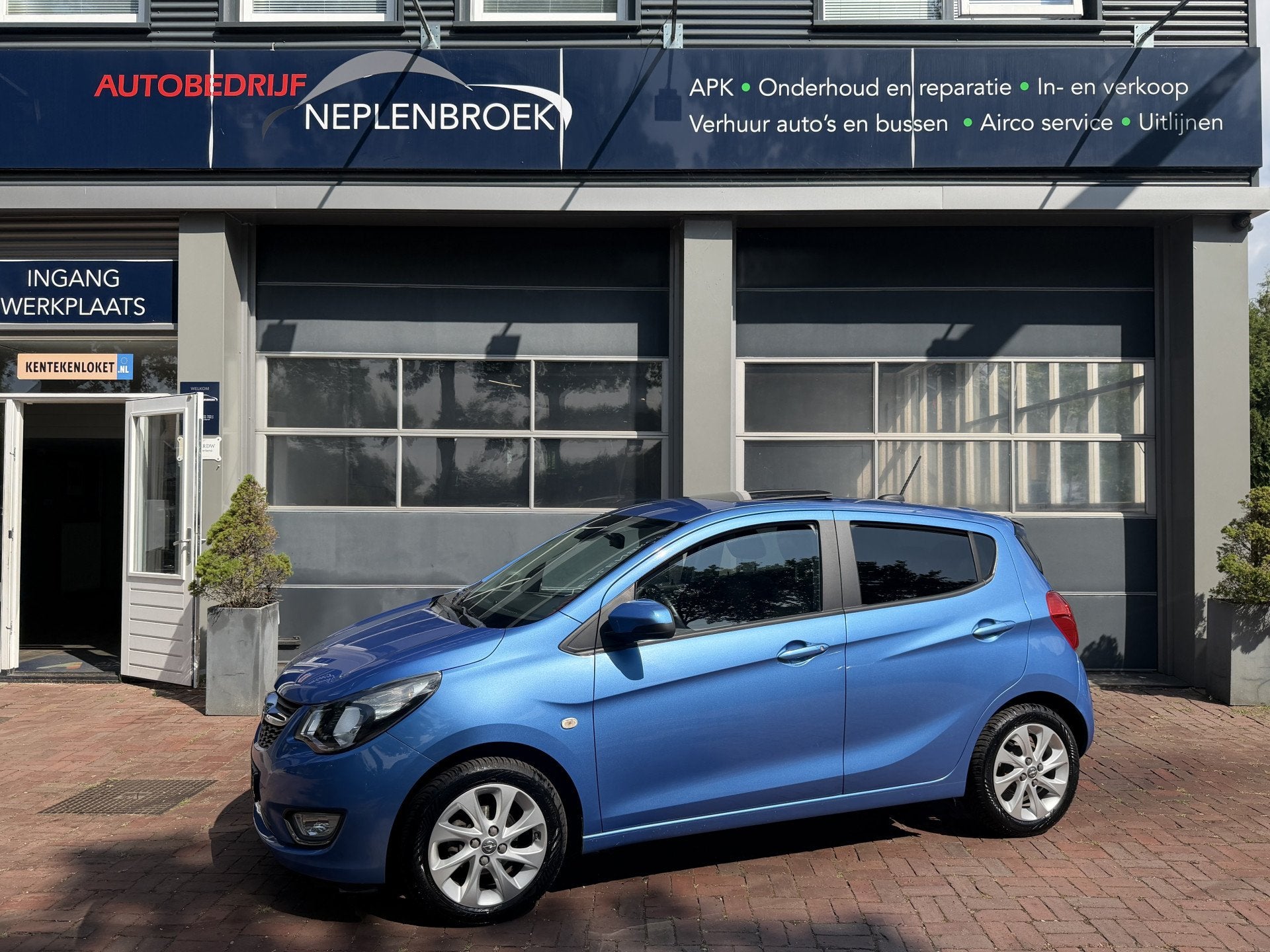 Opel KARL 1.0 ecoFLEX Cosmo Airco,14Inch,Cv,Cruise,Schuifdak, Voorwielaandrijving, Gebruikt, Blauw, Leder en Stof