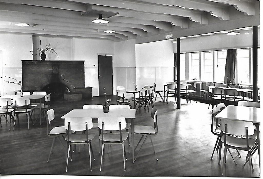 Vierhouten- -Conversatiezaal "De Paasheuvel"., Verzenden, 1960 tot 1980, Gelopen, Gelderland