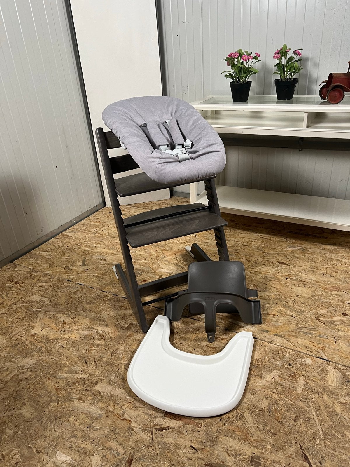 Stokke Tripp Trapp Hazy Grey met newborn, baby set & blad, Gebruikt, Meegroeistoel, Stokke, Stokke