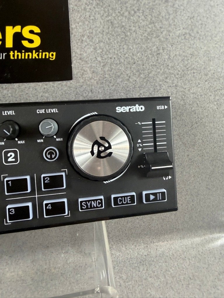 Numark DJ 2 Go 2 Controller | Sale | 397473, Ophalen of Verzenden, Gebruikt, Overige merken