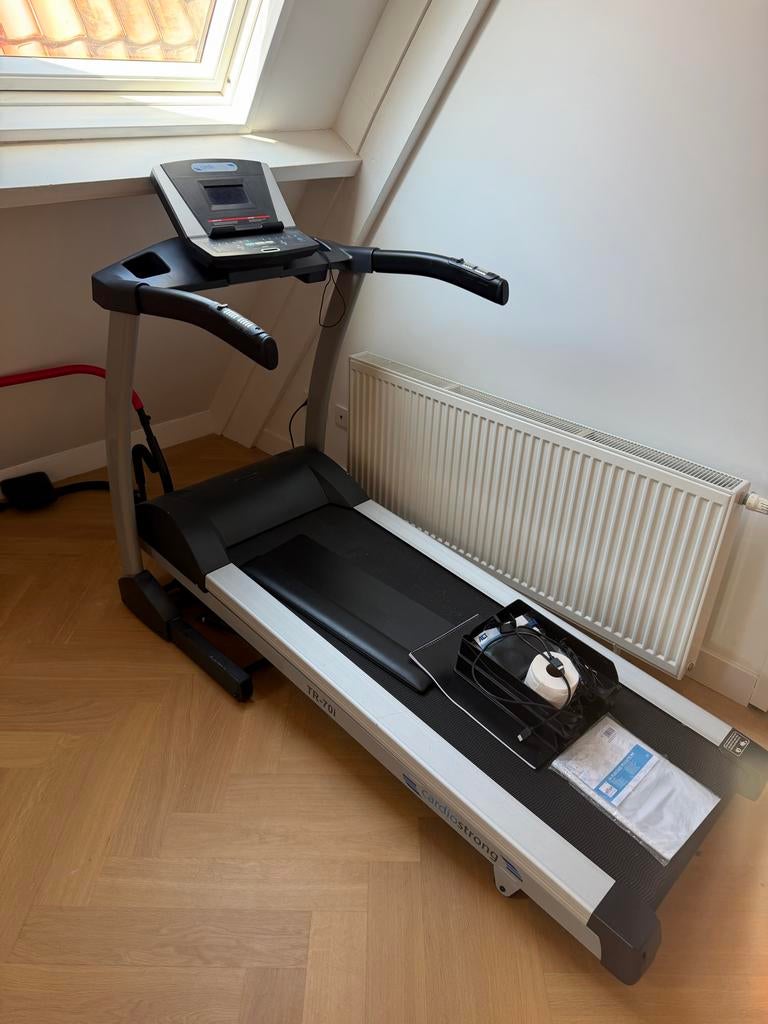 Cardiostrong Loopband TR-70i - Zo goed als nieuw, Ophalen of Verzenden, Zo goed als nieuw, Benen