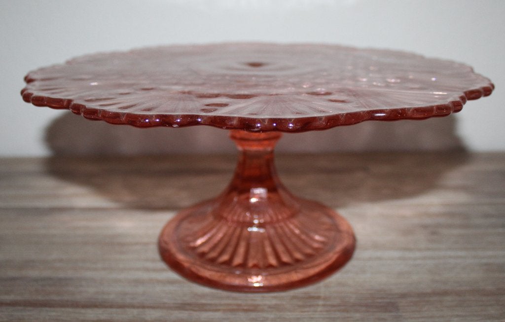 Grote oude taartschaal op voet van zalmroze glas, Antiek en Kunst, Ophalen of Verzenden