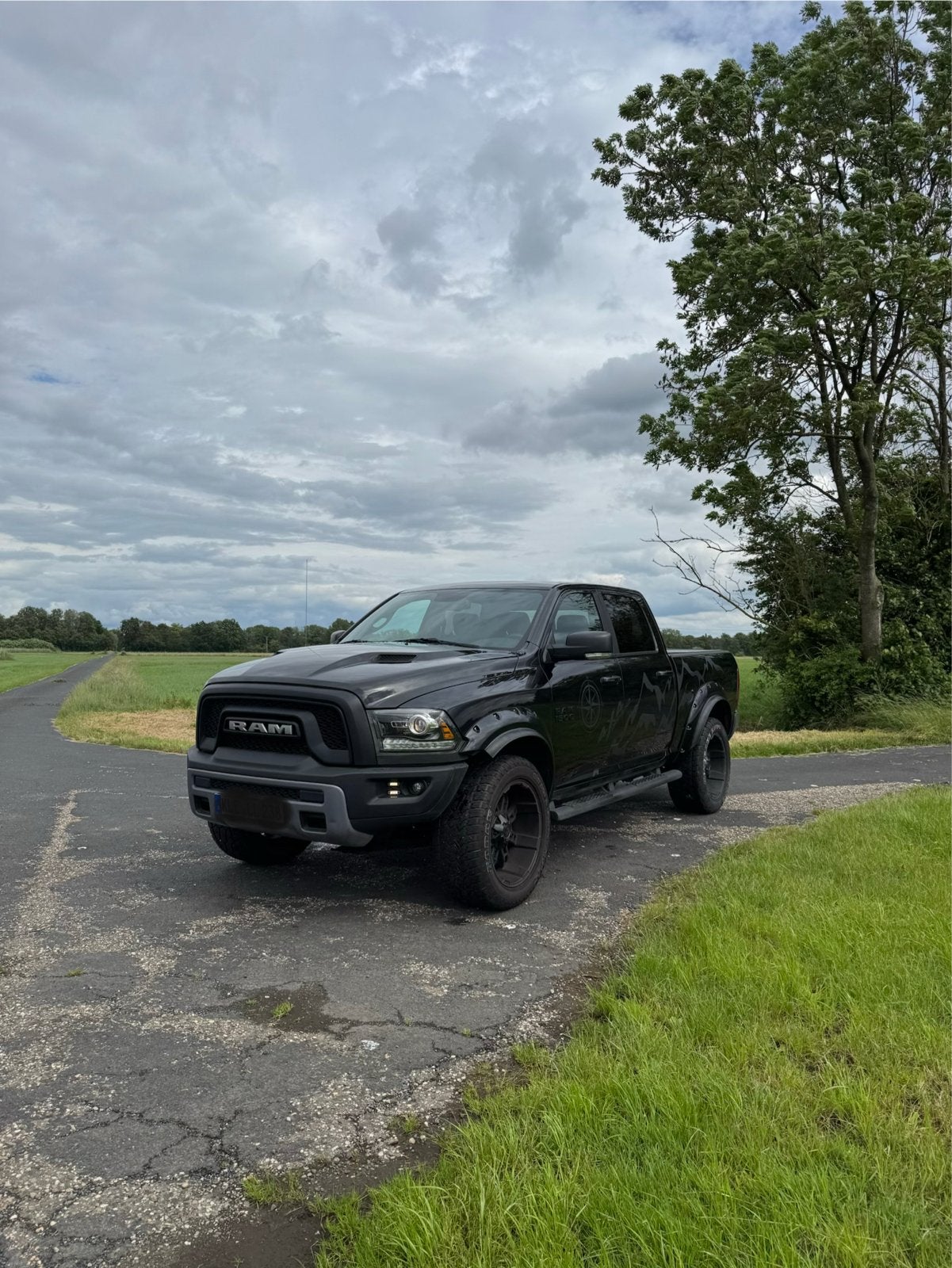 Te koop Dodge RAM, Auto's, Automaat, Adaptive Cruise Control, 3000 kg, Zwart