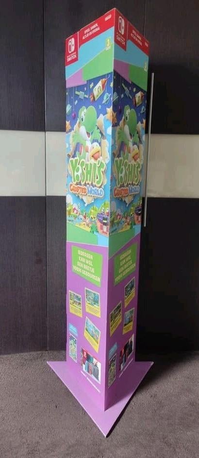 Yoshi's Crafted World Nintendo Switch display standee, Spelcomputers en Games, Games | Nintendo Switch, Ophalen