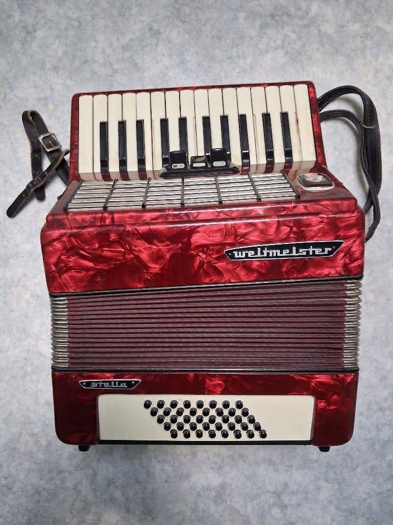 accordeon, leuk klein, Muziek en Instrumenten, Ophalen, Gebruikt, Met riemen, Overige formaten