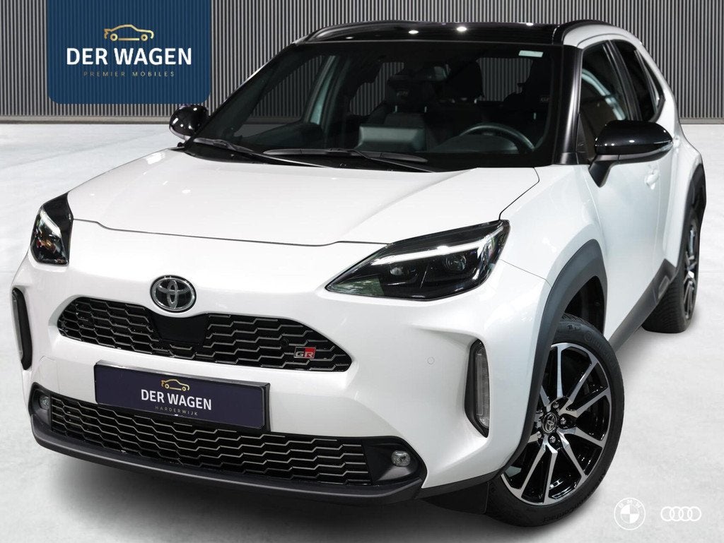 Toyota Yaris Cross 1.5 Hybrid GR / HUD / PANO / STOELVW / JB, Stof, Met garantie (alle), Wit, 1490 cc