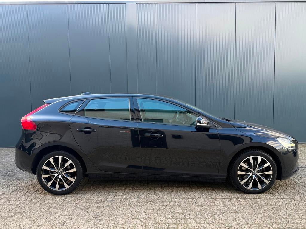 Volvo V40 1.5 T2 Automaat|Facelift|StoelVW|Camera|APK, Euro 6, 700 kg, Automatische klimaatregeling, Leder
