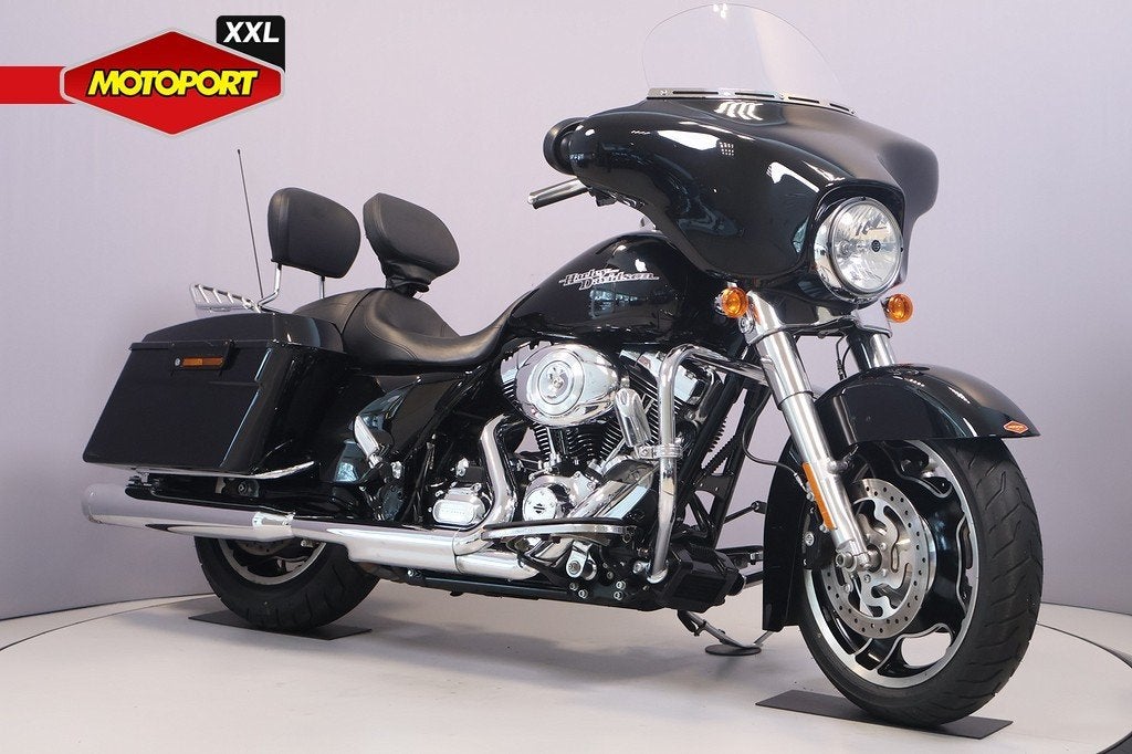 Harley-Davidson STREET GLIDE (bj 2013), Motoren, H-DCUSTOMERSERVICE@Harley-Davidson.com, Harley-Davidson Benelux, Toermotor, Laan van Vredenoord 33
2289 DA  Rijswijk ZH, NL