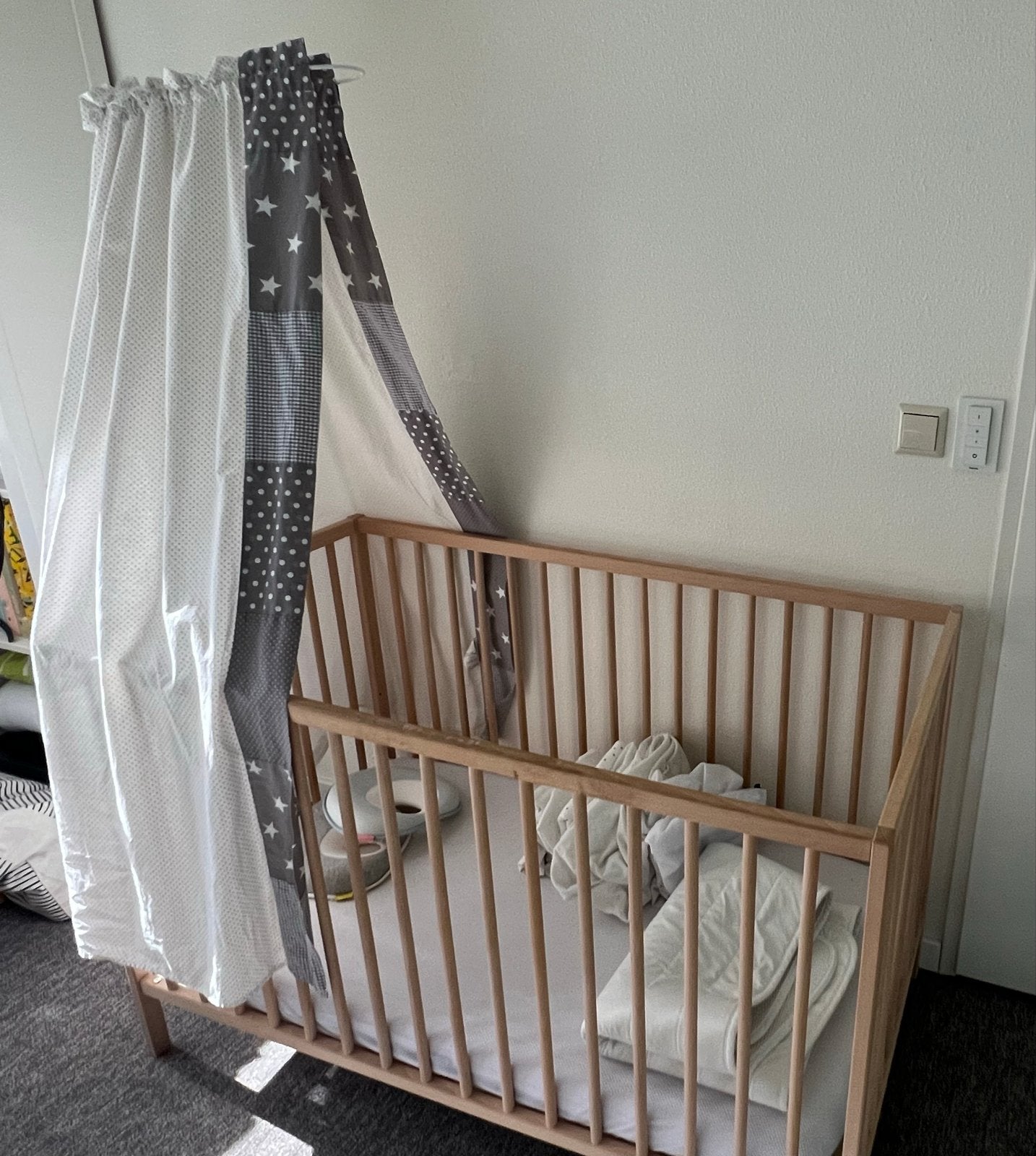 IKEA Ledikant met Aerosleep matras, sluier en toebehoren, Ophalen, Gebruikt, Ledikant