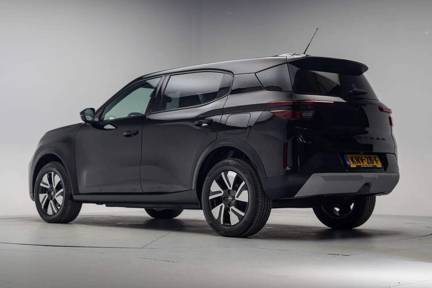 Opel Frontera Electric GS 44 kWh (bj 2025, automaat), Automaat, 0 cilinders, Gebruikt, Frontera