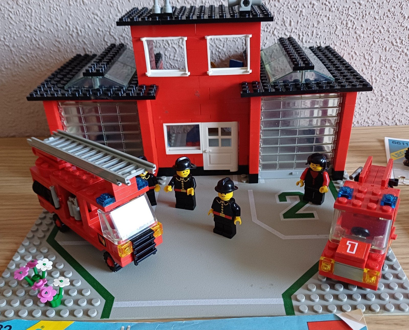 Lego brandweerkazerne met voertuigen, Kinderen en Baby's, Ophalen of Verzenden, Gebruikt, Lego