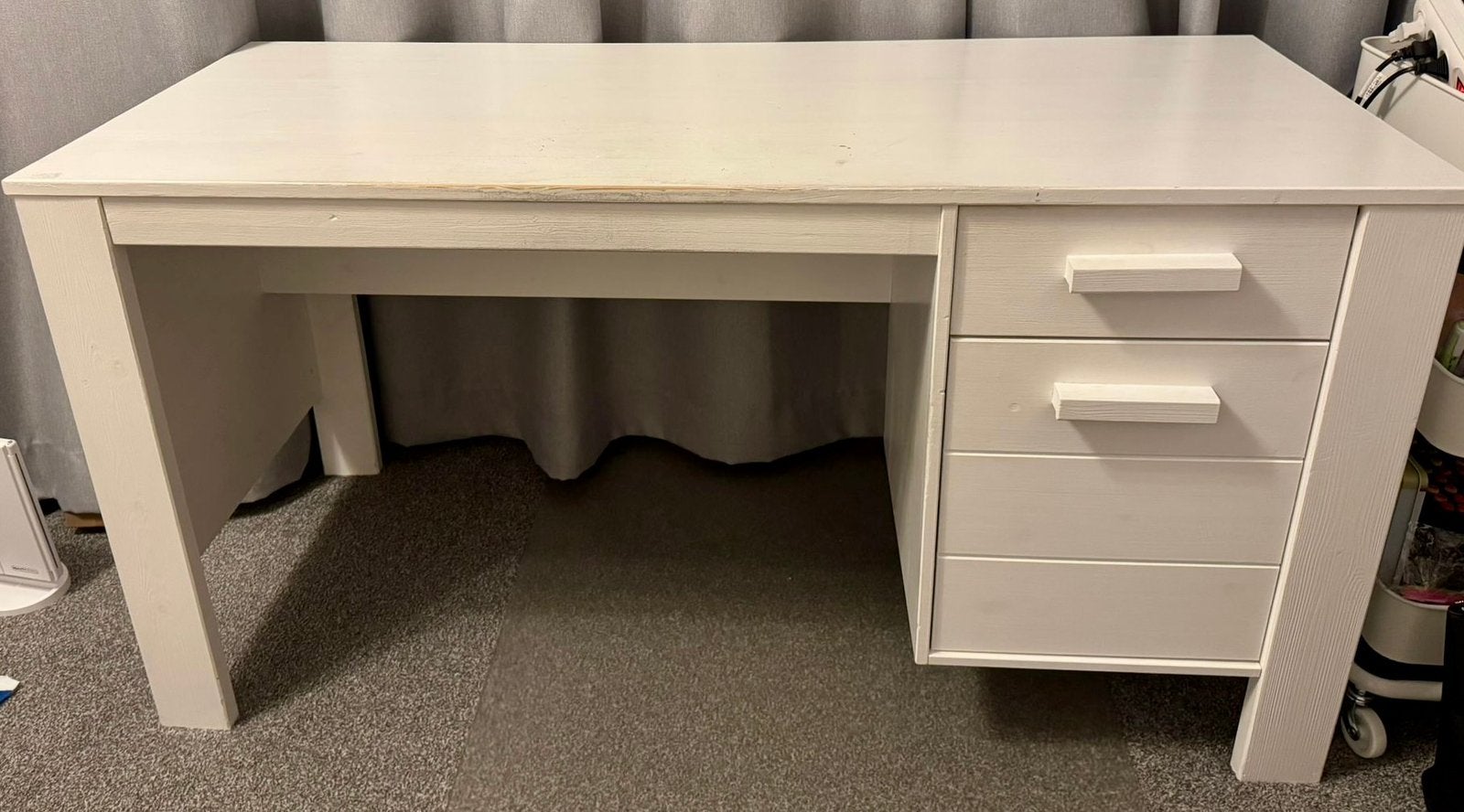 Wit bureau - gratis af te halen!, Huis en Inrichting, Bureaus, Ophalen, Met lades, 160 cm, Gebruikt