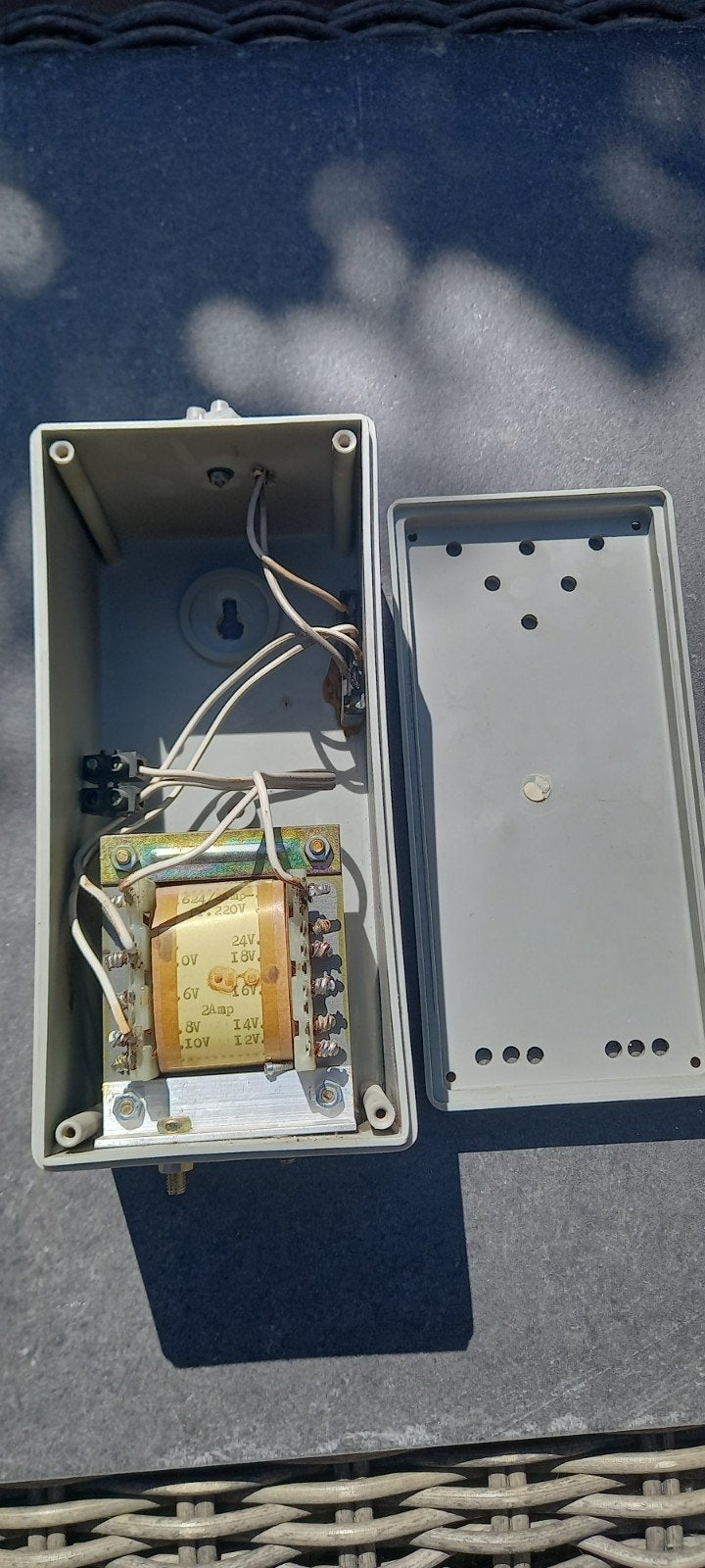 Bel Transformator ( 220 - 230 V ) in behuizing., Ophalen, Gebruikt