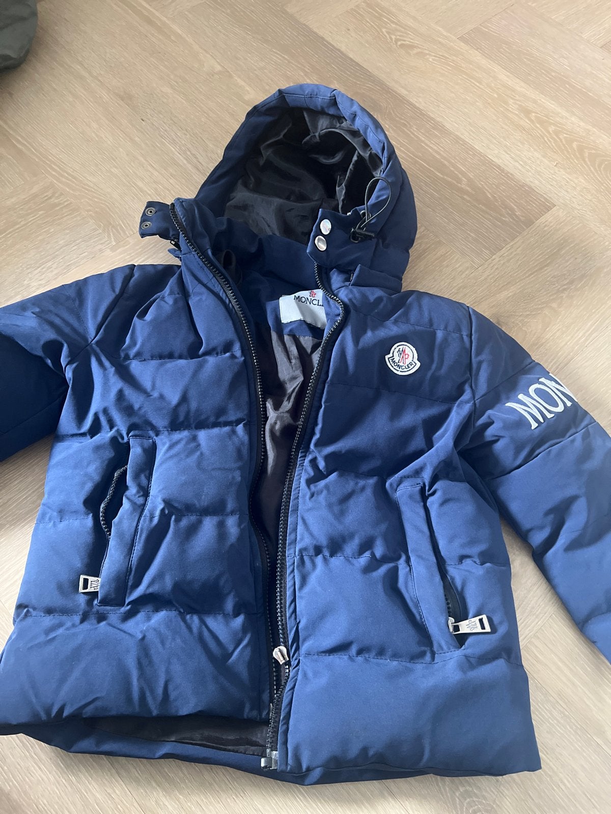 Moncler winterjas - Blauw - maat 6 jaar, Ophalen of Verzenden, Zo goed als nieuw, Jongen, Jas
