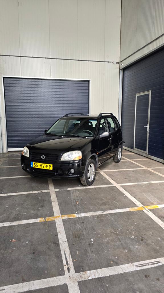 Suzuki Ignis 1.3 GL 2002 Zwart, Auto's, Suzuki, Particulier, Ignis, Airbags, Bluetooth, Centrale vergrendeling, Dakrails, Radio