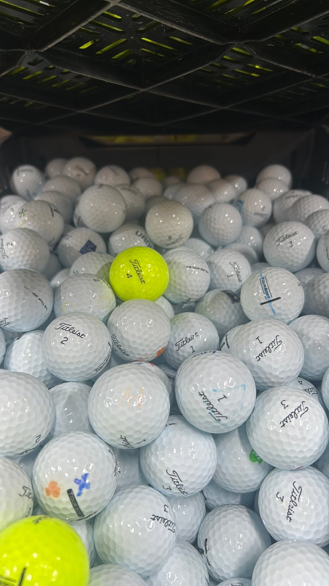 50 Stuks Titleist Tour Soft Golfballen, Ophalen of Verzenden, Zo goed als nieuw, Bal(len)
