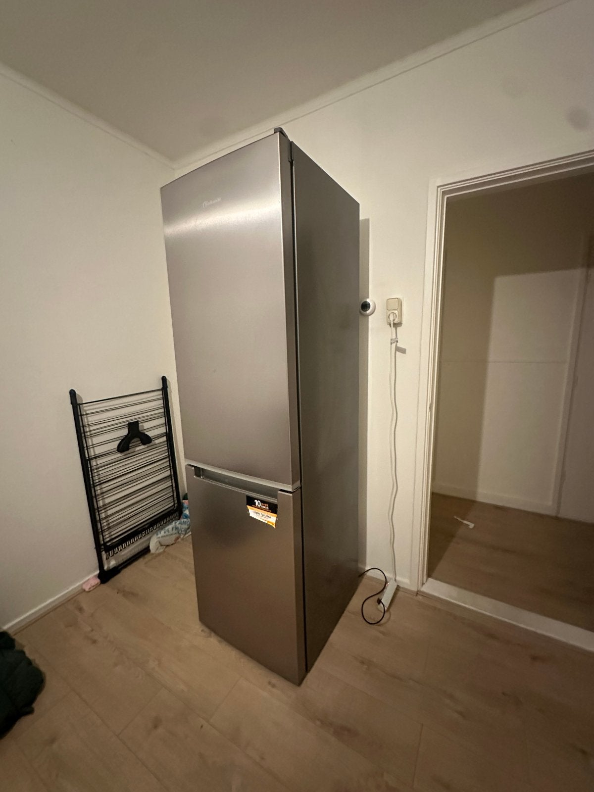 Bauknecht KGN 2020 IN Koel-vriescombinatie No Frost, 200 liter of meer, 60 cm of meer, Met aparte vriezer, Zo goed als nieuw