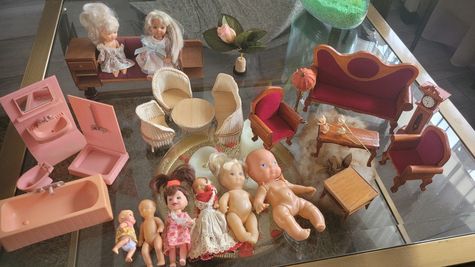 Grote set poppenhuismeubels en poppen, Ophalen of Verzenden