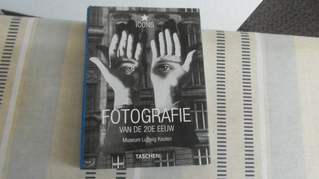 TOPFOTOGRAFEN 20e EEUW ; boek in nieuwstaat, Boeken, Ophalen of Verzenden, Zo goed als nieuw, Fotografen
