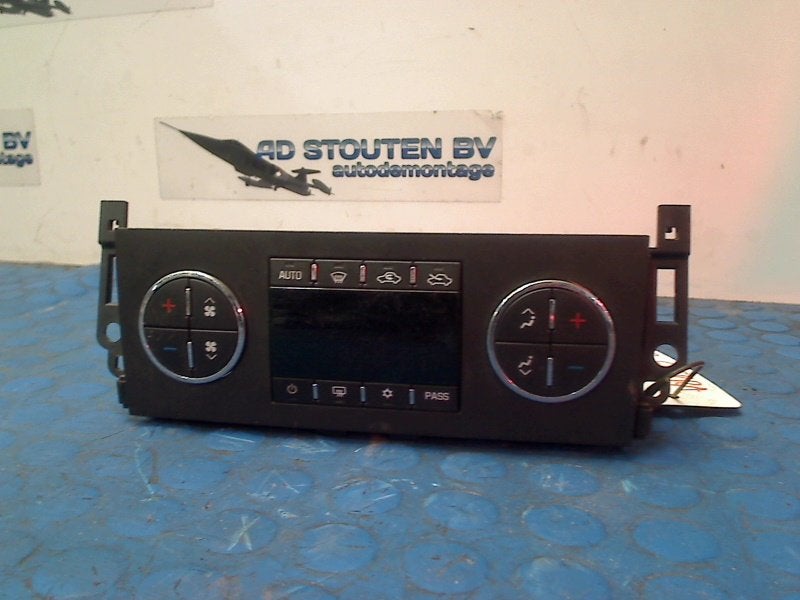 Bedieningspaneel Climate Control Ford USA F-450 15952374, Gebruikt, Kunden@ford.com, Henry-Ford-Straße  1, Köln 50735, , Duitsland