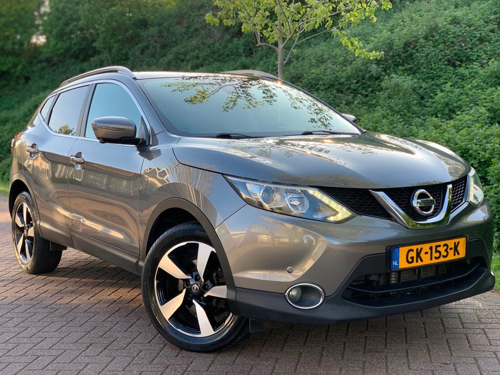 Nissan Qashqai 1.2 Connect Edition AUTOMAAT PANO LEES DE BES, Auto's, Nissan, Euro 5, Gebruikt, 680 kg, 4 cilinders