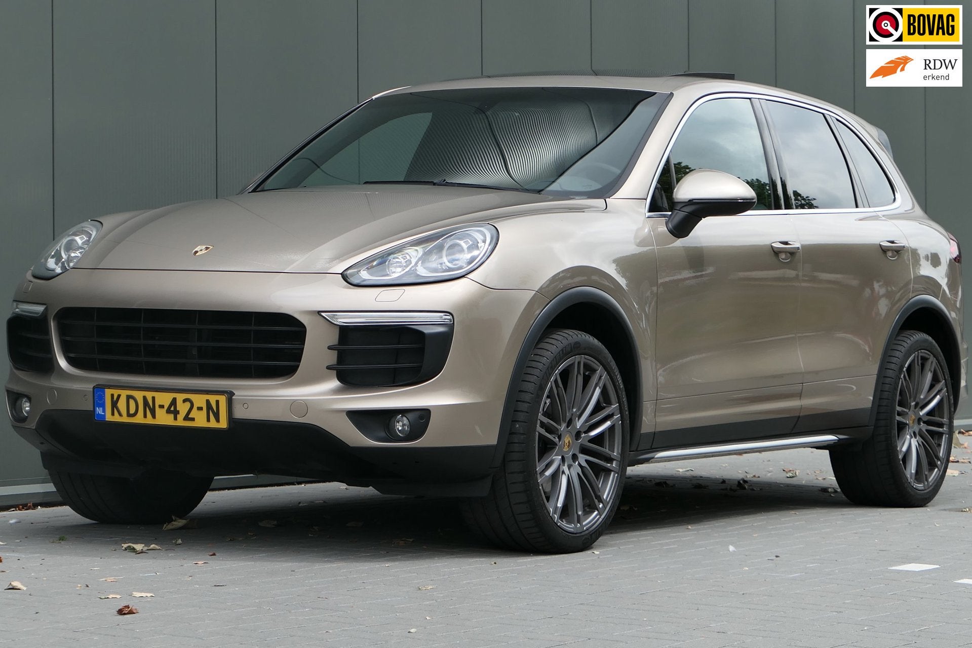 Porsche CAYENNE 3.6 Facelift Sportchrono Panorama, Auto's, Porsche, Automaat, Cayenne, 2005 kg, Gebruikt