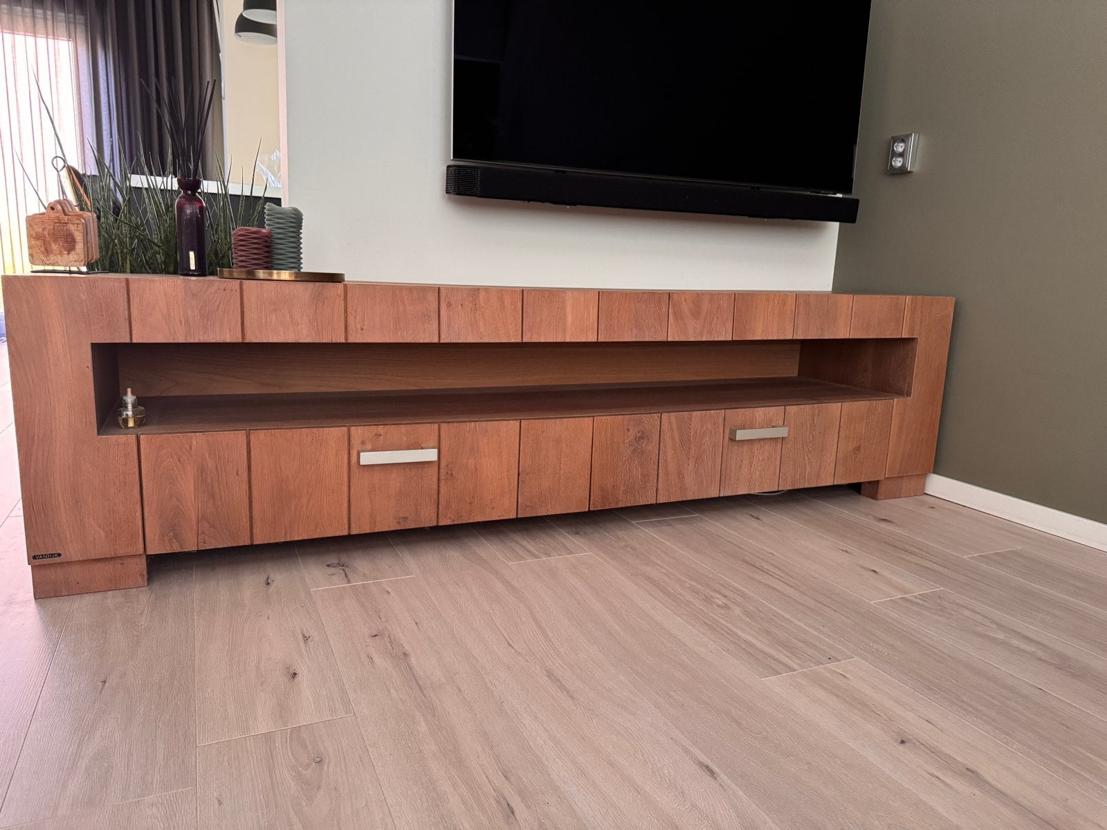 Eikenhouten eettafel, dressoir en tv kast. Topkwaliteit., Ophalen, 100 tot 150 cm, Eikenhout, 200 cm of meer