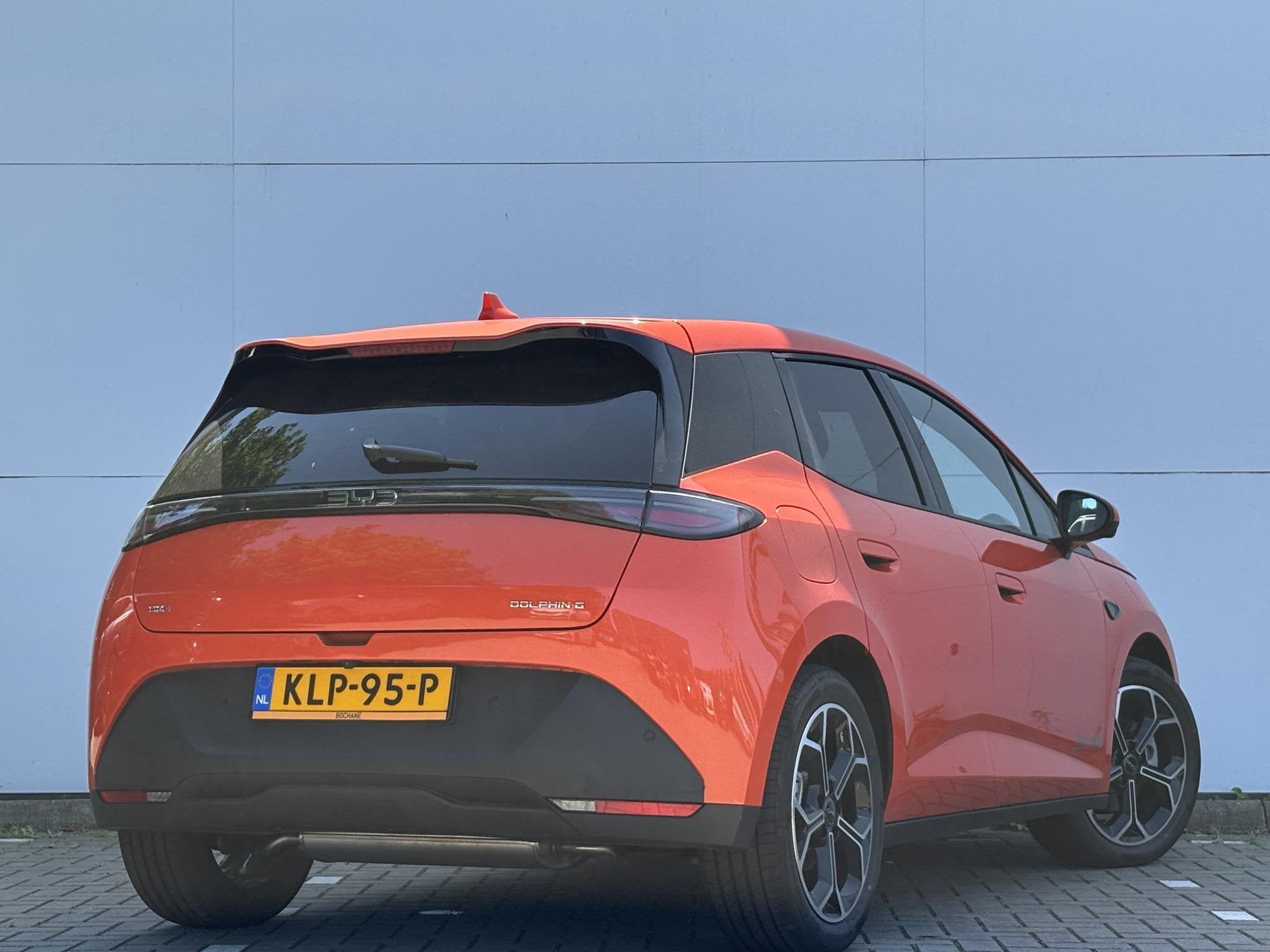 BYD DOLPHIN G 1.5L DM-i Comfort | DEMO |, Auto's, BYD, Dolphin, 1498 cc, Leder en Stof, Bedrijf