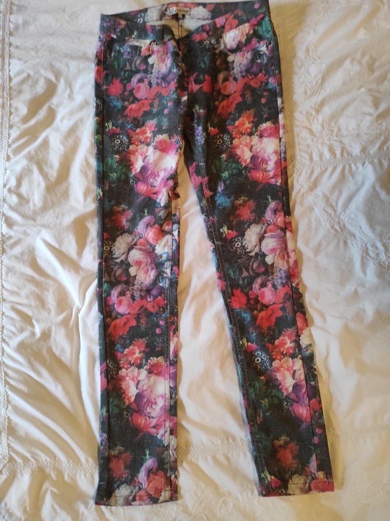 Bella Ragazza broek met bloemen maat L, Meerkleurig, Bella Ragazza, Maat 42/44 (L), Ophalen of Verzenden
