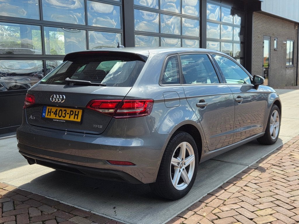 Audi A3 Sportback 1.0 TFSI Design Pro Line Plus | LED | Navi, Voorwielaandrijving, Stof, Gebruikt, Euro 6