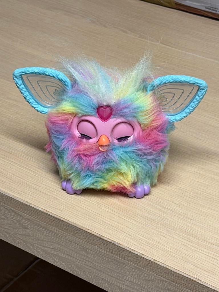 Hasbro Furby Tie Dye Nederlandstalig Interactief pratend, Ophalen of Verzenden, Zo goed als nieuw, H, H