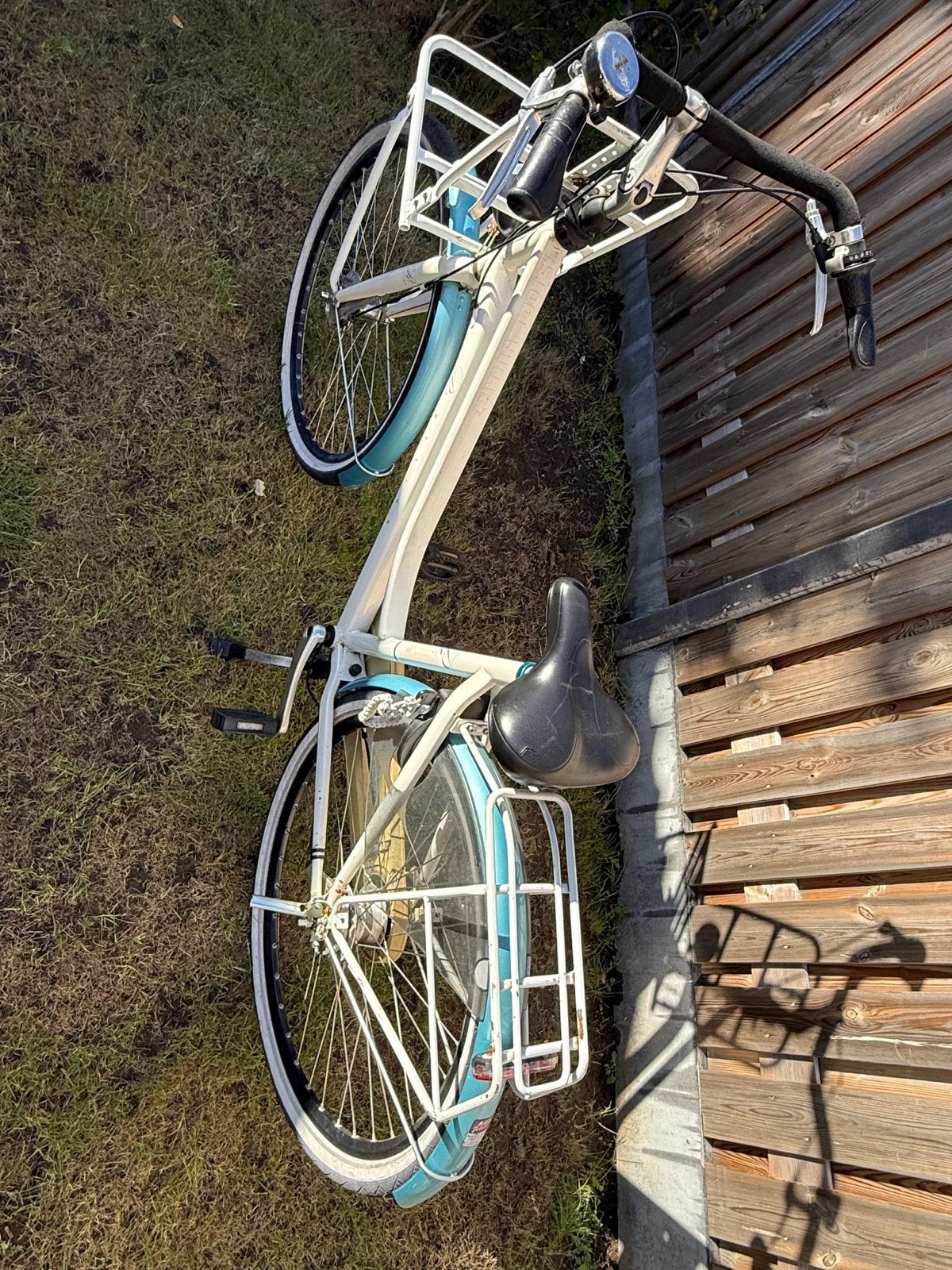 Cortina damesfiets blauw/wit met ringslot en voetsteunen, Fietsen en Brommers, Ophalen of Verzenden, Gebruikt, Overige merken