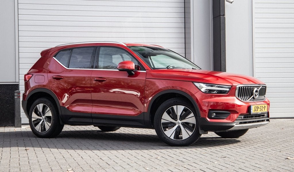 Volvo XC40 1.5 T5 Recharge Inscription / SOH 88% / Trekhaak, Auto's, Stof, Gebruikt, Zwart, 48 km/l