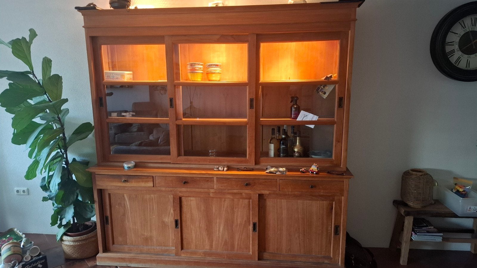 Grote massief teakhouten buffetkast / winkelkast, Ophalen of Verzenden