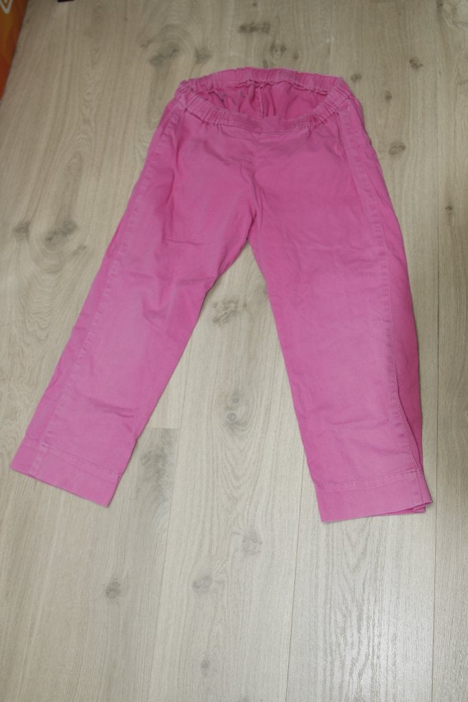 Aangepaste broek van Pien en Polle maat S roze, Diversen, Ophalen of Verzenden, Zo goed als nieuw