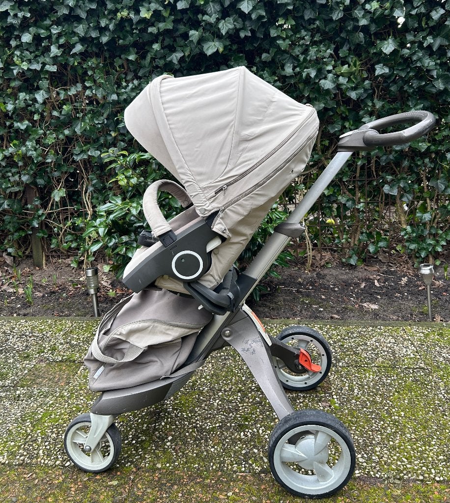 Stokke kinderwagen, Kinderen en Baby's, Gebruikt, Verstelbare duwstang, Ophalen, Kinderwagen