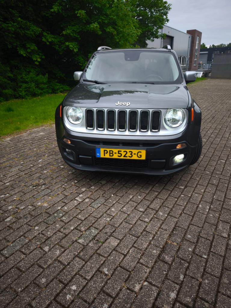 Jeep Renegade 1.4 Multiair Turbo 103KW 2WD AUT 2017 Grijs, 1295 kg, 4 cilinders, 1200 kg, Grijs