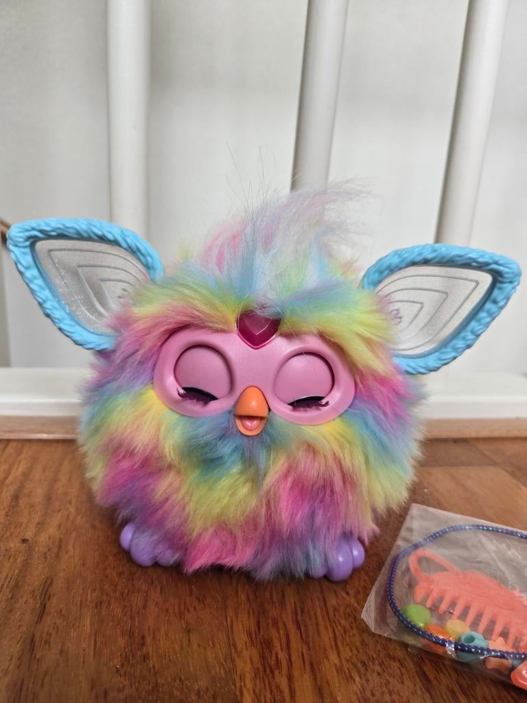 Nederlandstalige Furby Tie Dye, Ophalen of Verzenden, Zo goed als nieuw, Jongen of Meisje